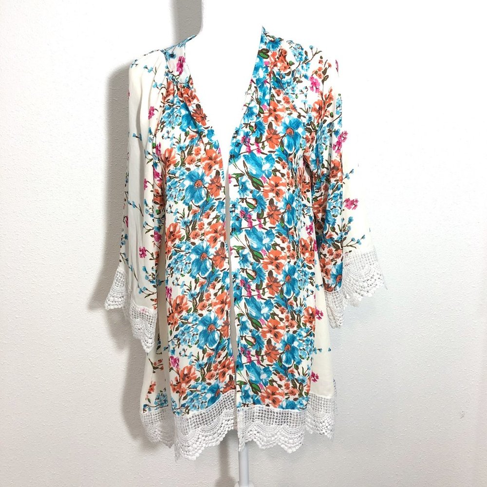 Mixmax Floral Kimono | Women's Medium